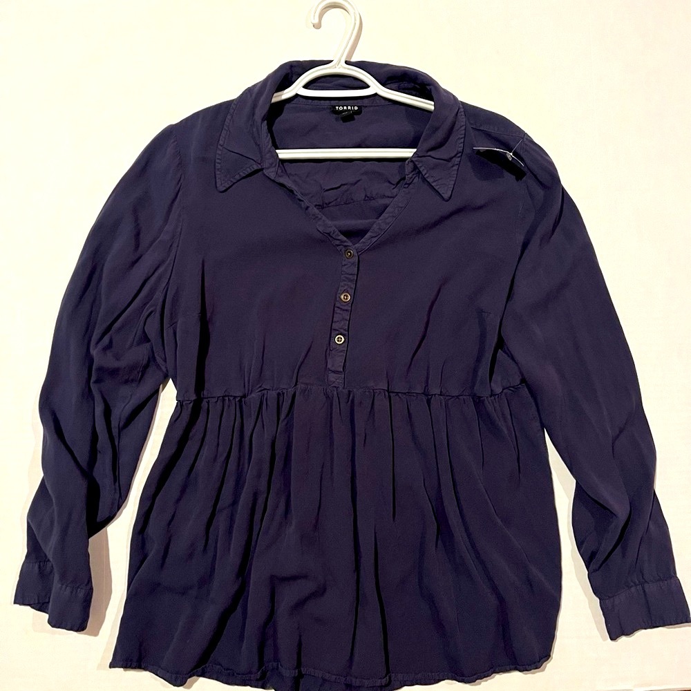 Torrid long sleeve top
